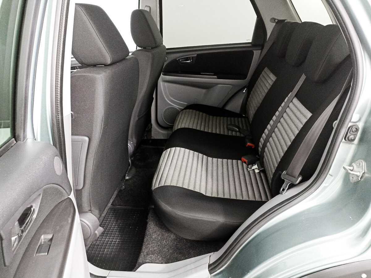 Suzuki SX4 б/у, 2013, Механическая. Фото: #7