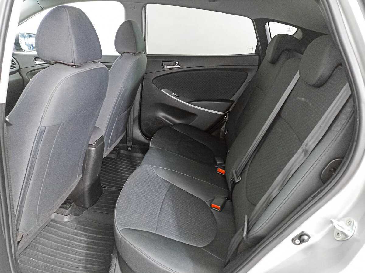 Hyundai Solaris б/у, 2012, Автоматическая. Фото: #9