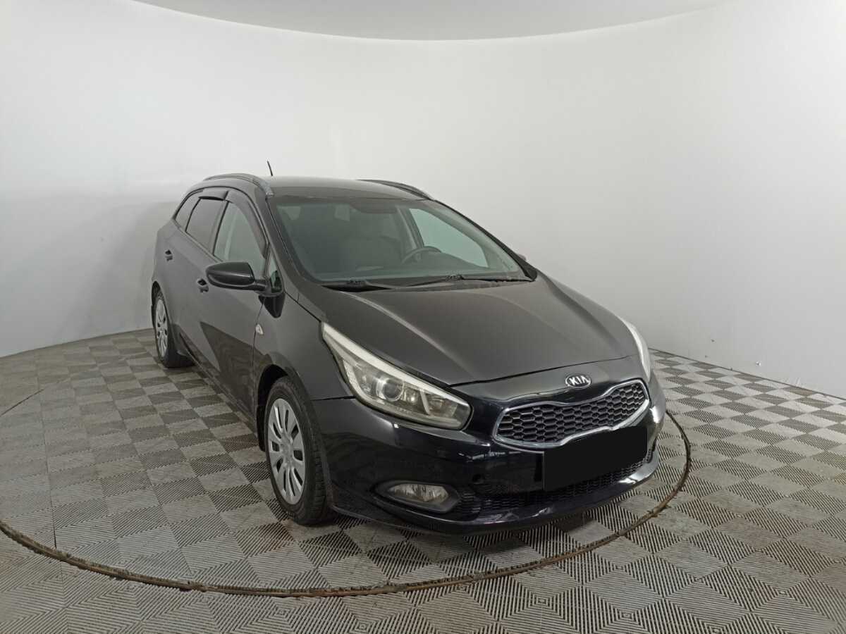 Kia Ceed б/у, 2015, Механическая. Фото: #2