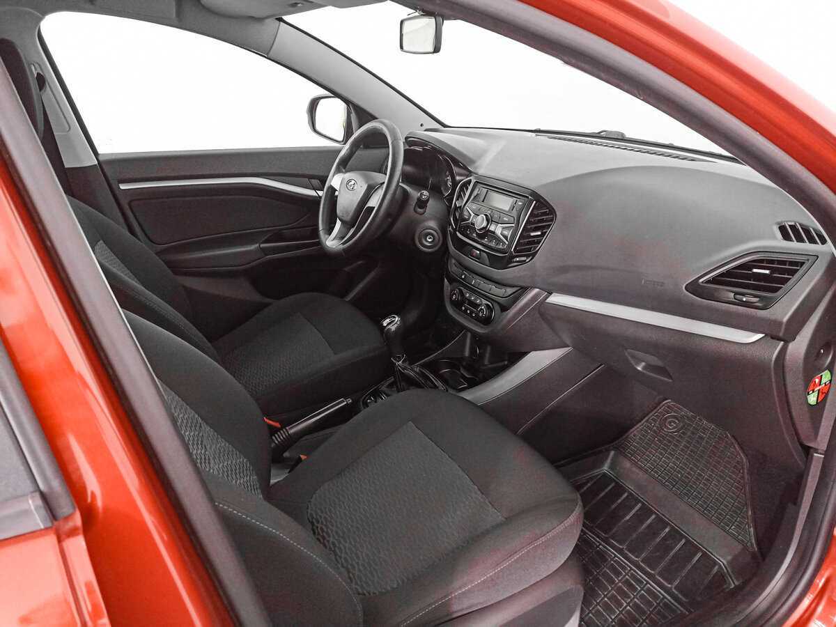 Lada (ВАЗ) Vesta б/у, 2017, Механическая. Фото: #8