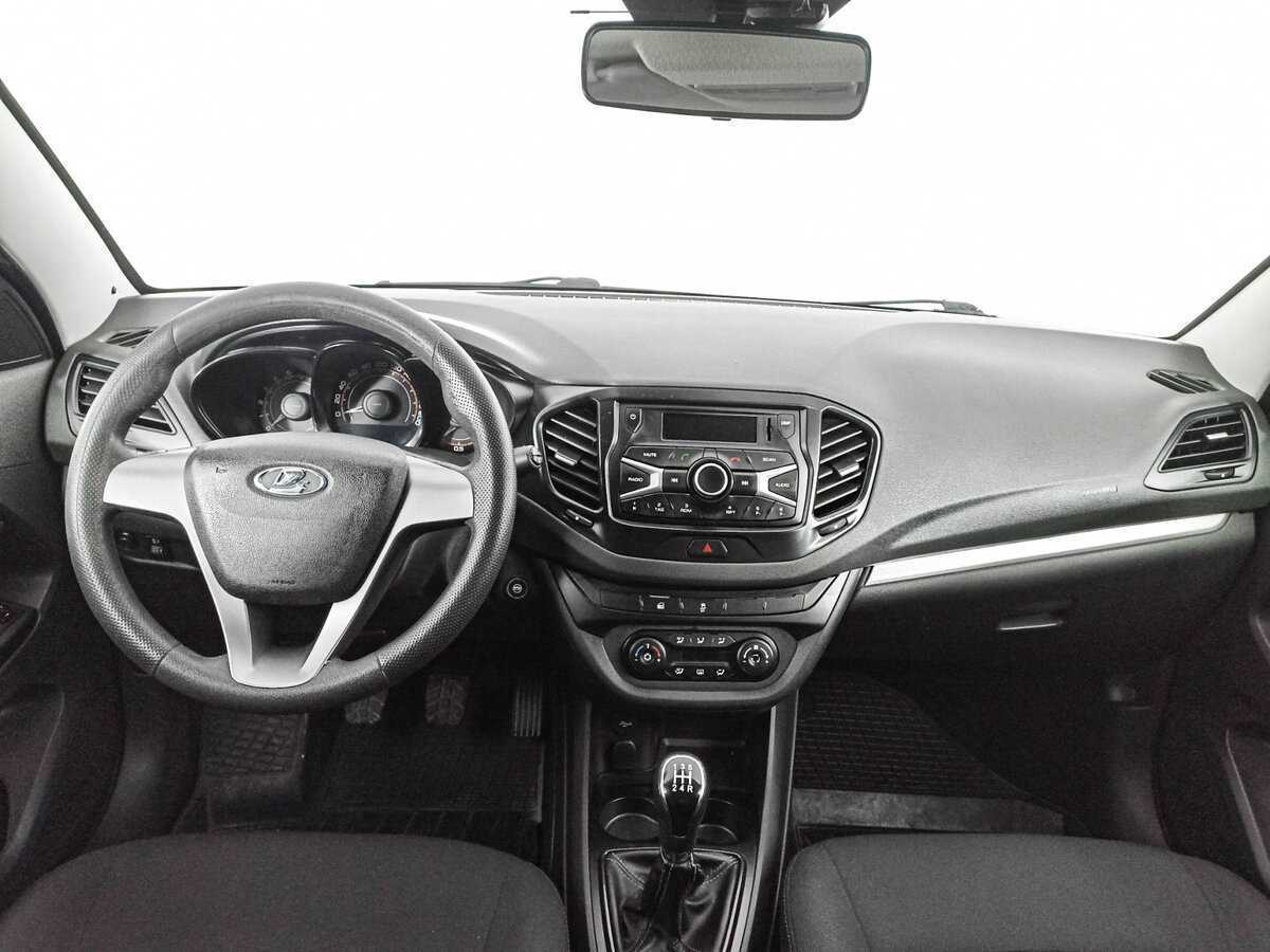 Lada (ВАЗ) Vesta б/у, 2017, Механическая. Фото: #11