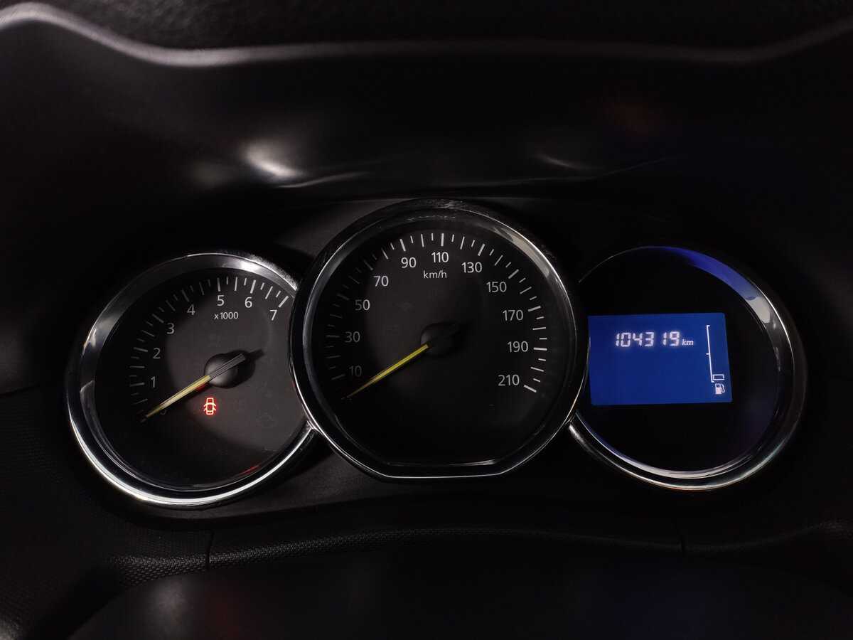 Renault Duster б/у, 2016, Автоматическая. Фото: #10