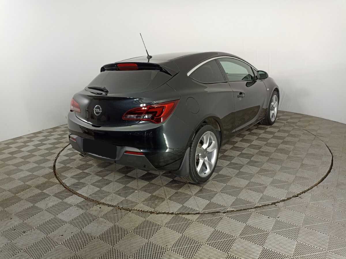 Opel Astra б/у, 2013, Механическая. Фото: #4