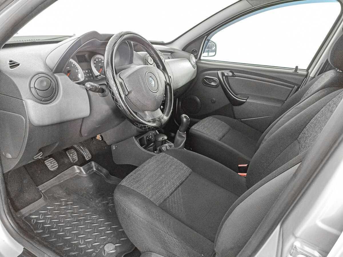 Renault Duster б/у, 2012, Механическая. Фото: #13