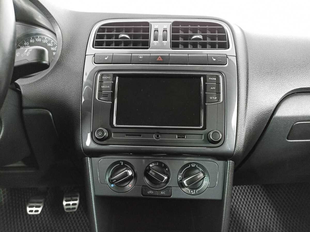 Volkswagen Polo б/у, 2018, Механическая. Фото: #12