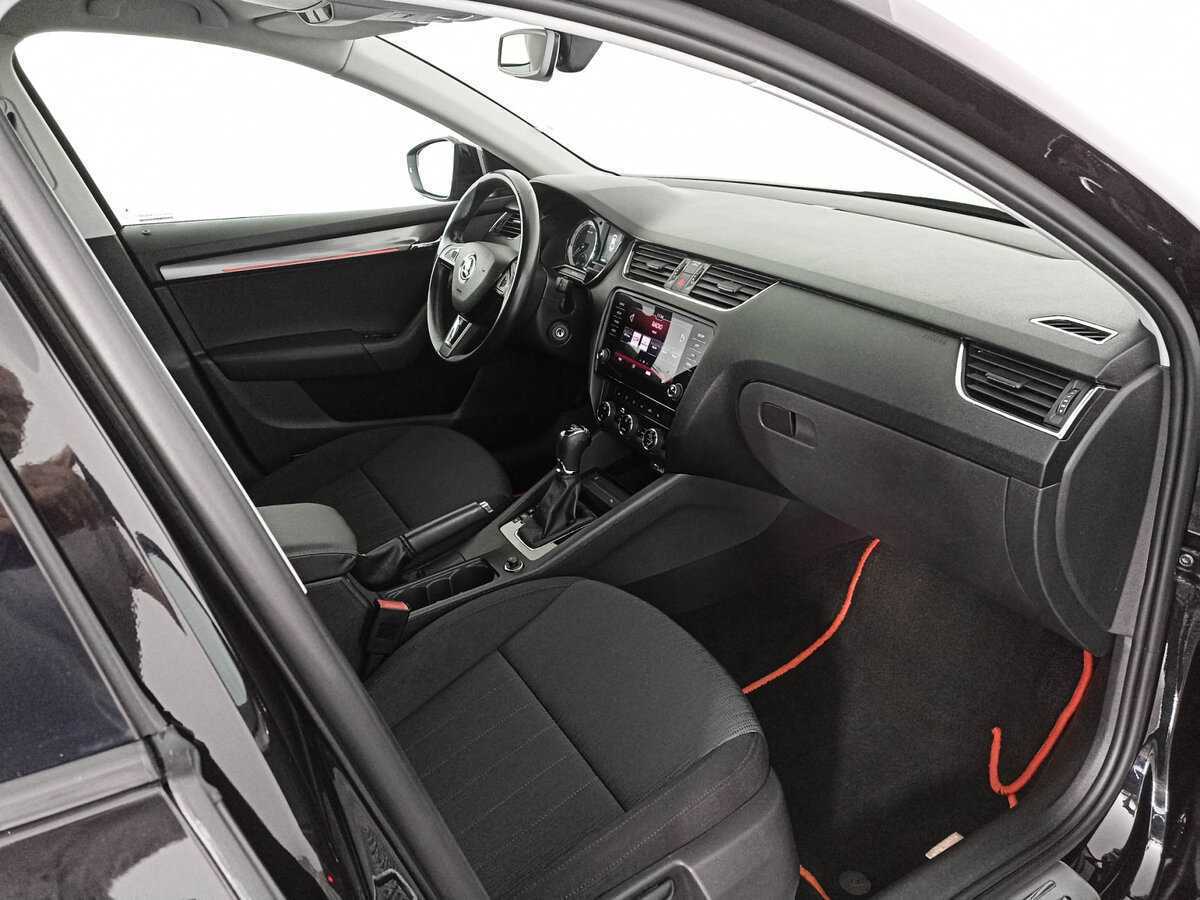 Skoda Octavia б/у, 2018, Роботизированная. Фото: #8