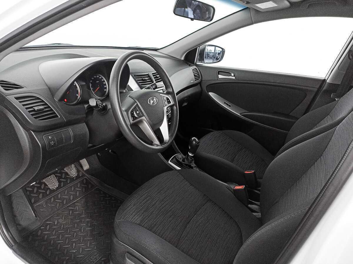 Хендай Солярис б/у, 2015, Механическая. Фото: #11