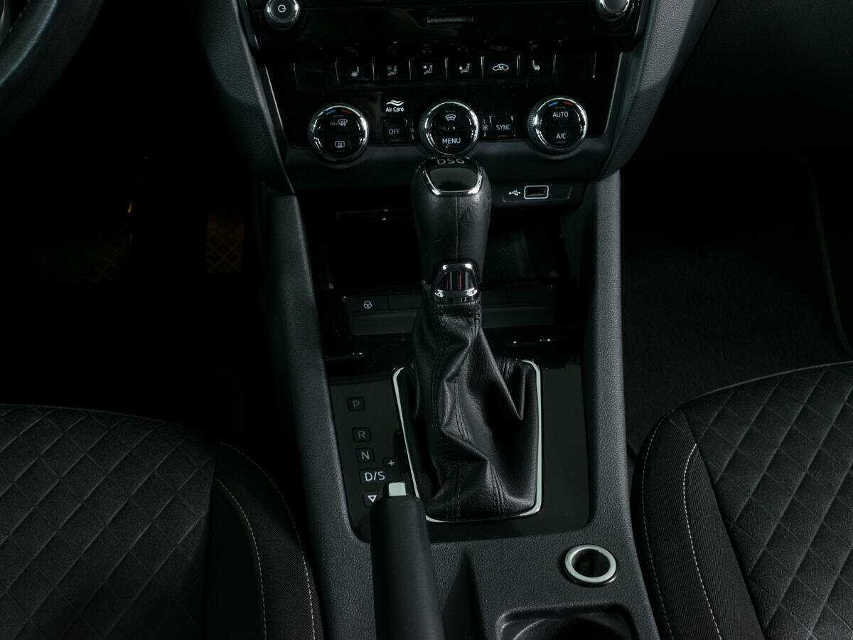 Шкода Октавия б/у, 2017, Роботизированная. Фото: #10