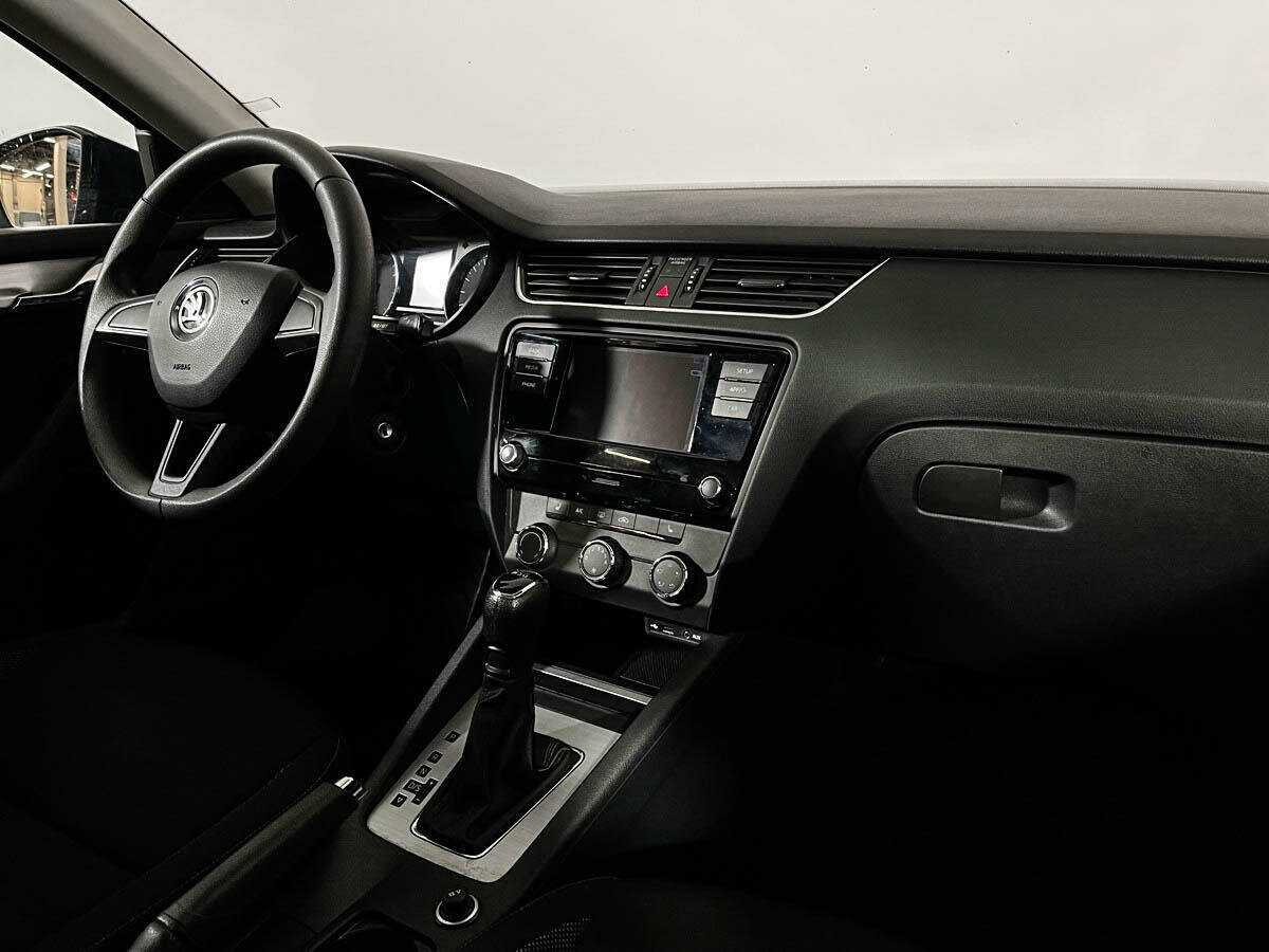 Skoda Octavia б/у, 2017, Роботизированная. Фото: #8