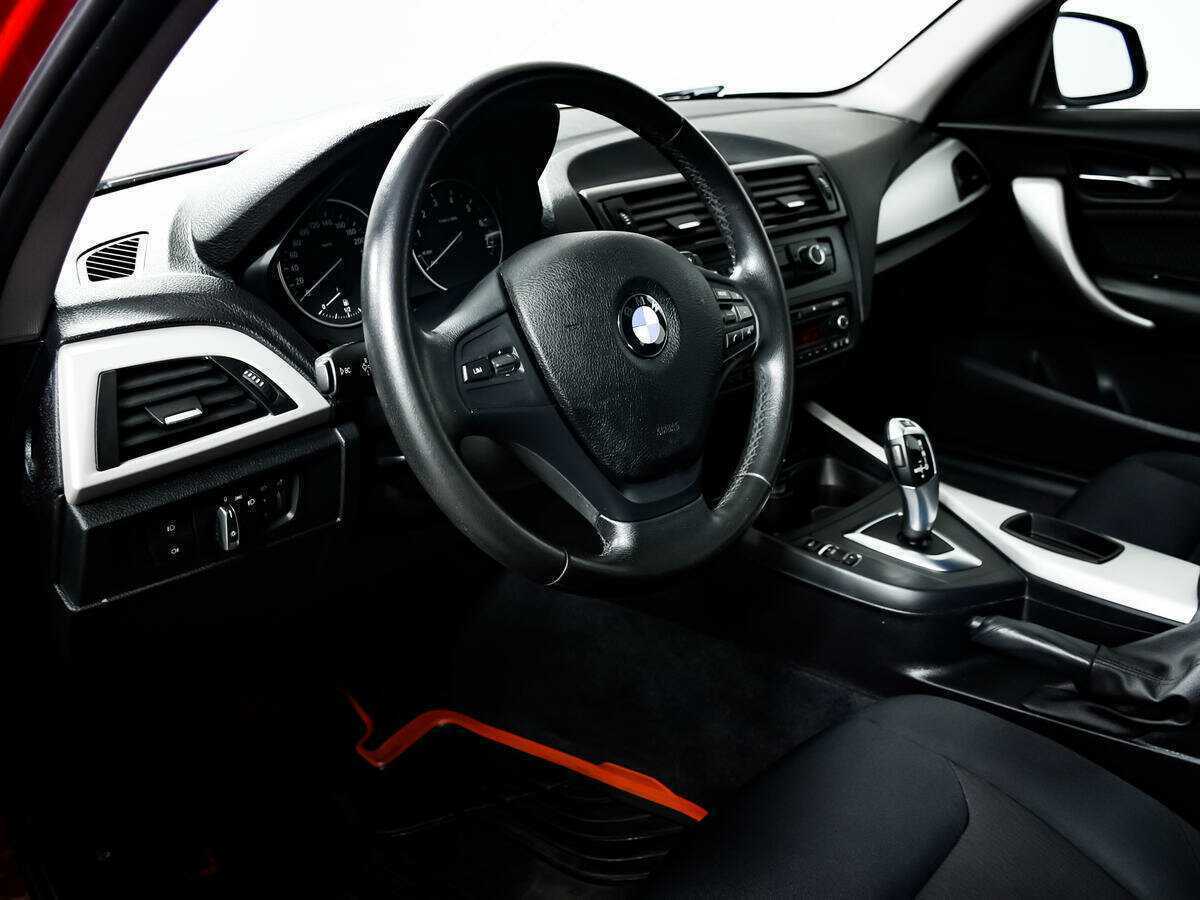 BMW 1 серии б/у, 2012, Автоматическая. Фото: #12