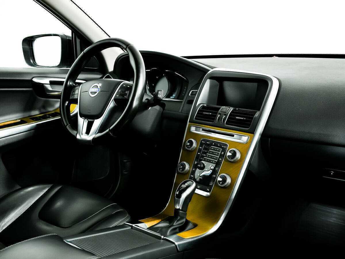 Вольво ИксЦ60 б/у, 2016, Автоматическая. Фото: #6