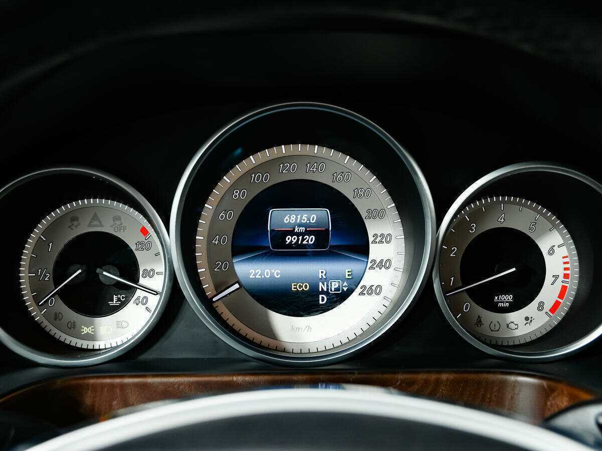 Mercedes-Benz E-Класс б/у, 2013, Автоматическая. Фото: #7