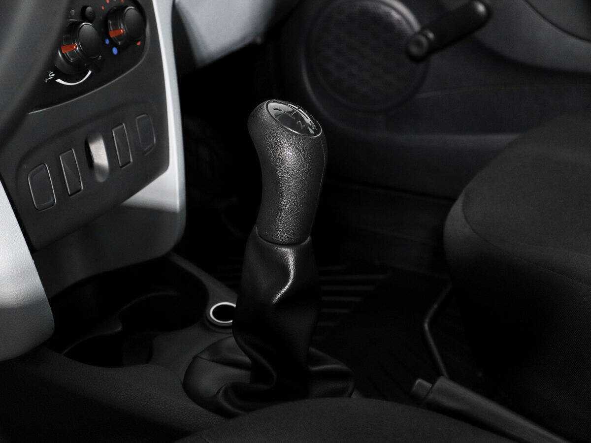 Renault Logan б/у, 2014, Механическая. Фото: #9