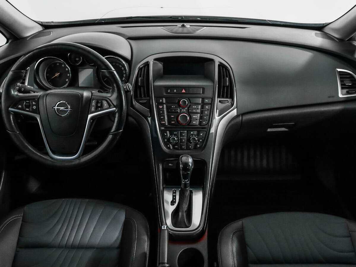 Opel Astra б/у, 2013, Автоматическая. Фото: #11