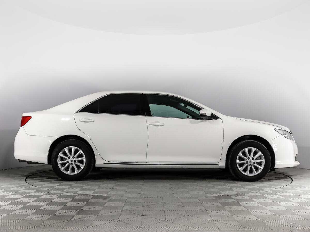 Toyota Camry б/у, 2014, Автоматическая. Фото: #3