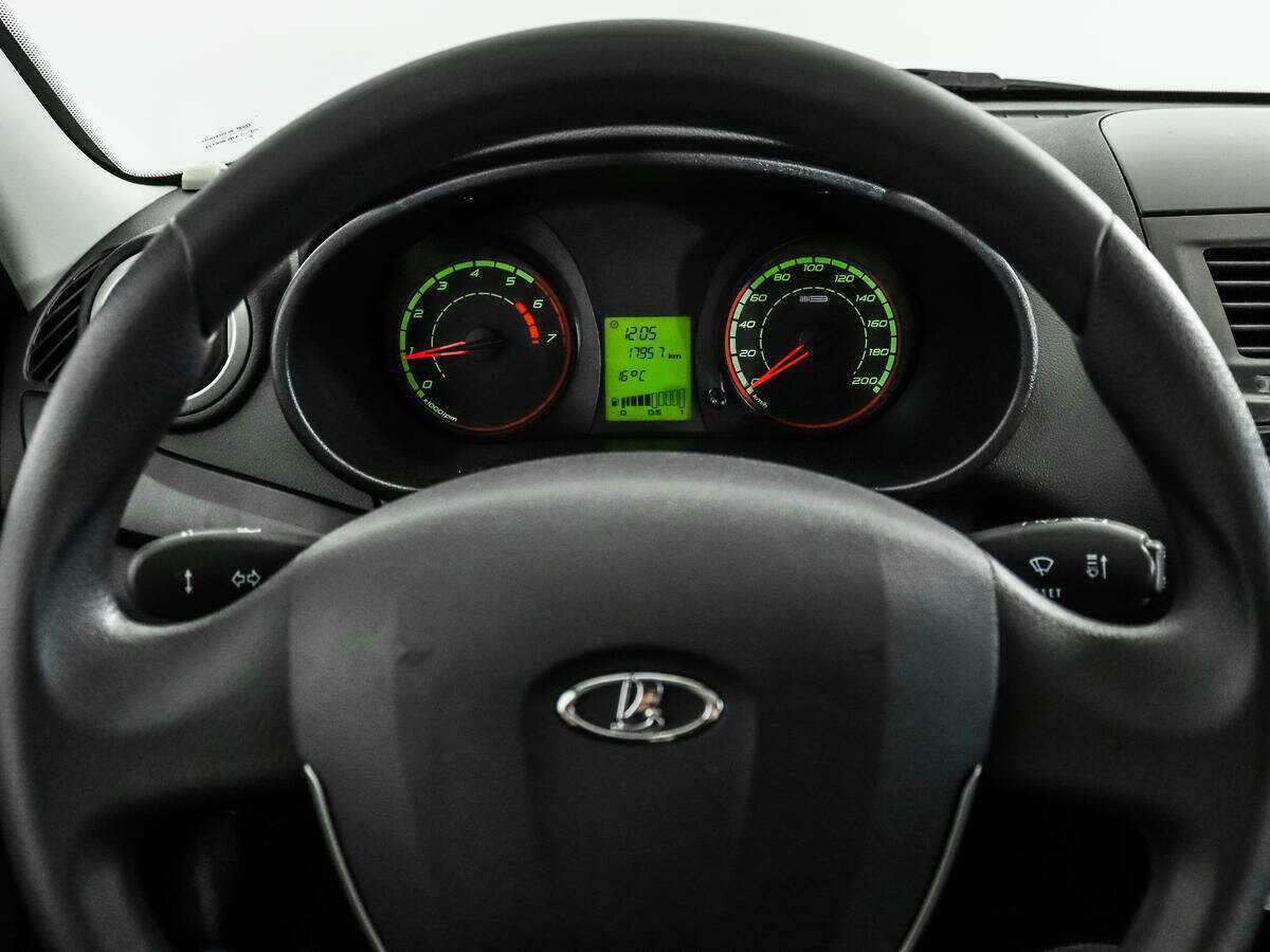 Lada (ВАЗ) Kalina б/у, 2018, Механическая. Фото: #13