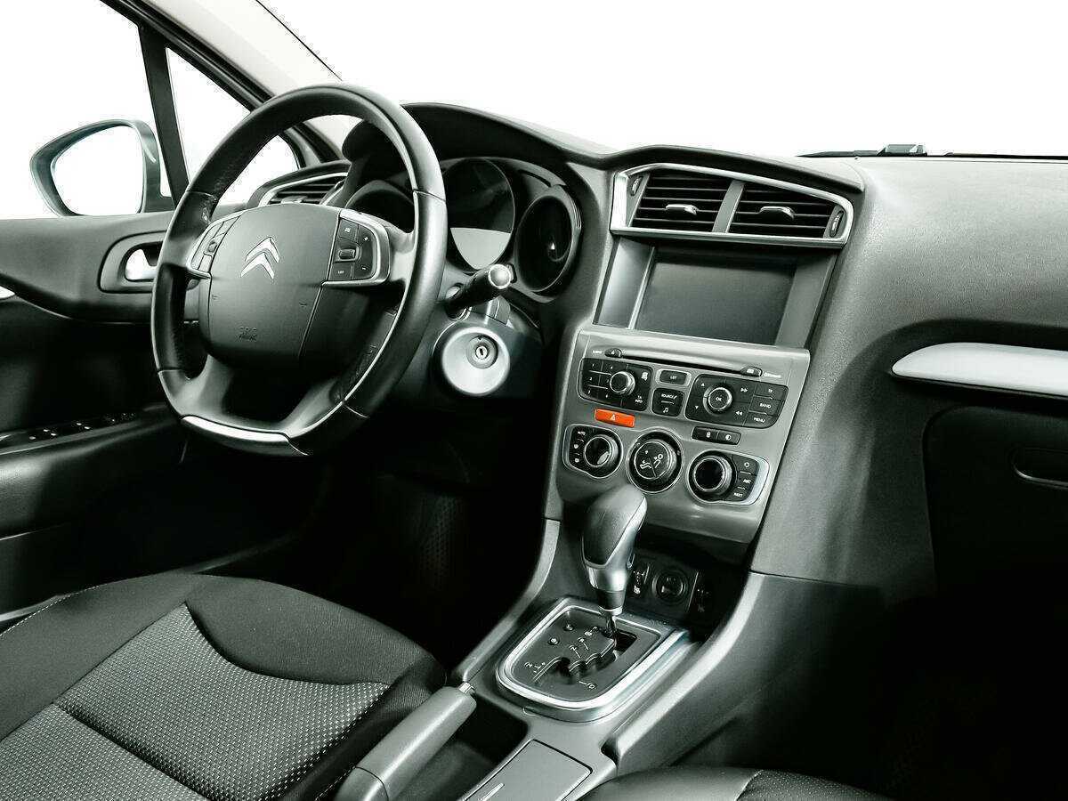 Citroen C4 б/у, 2016, Автоматическая. Фото: #6