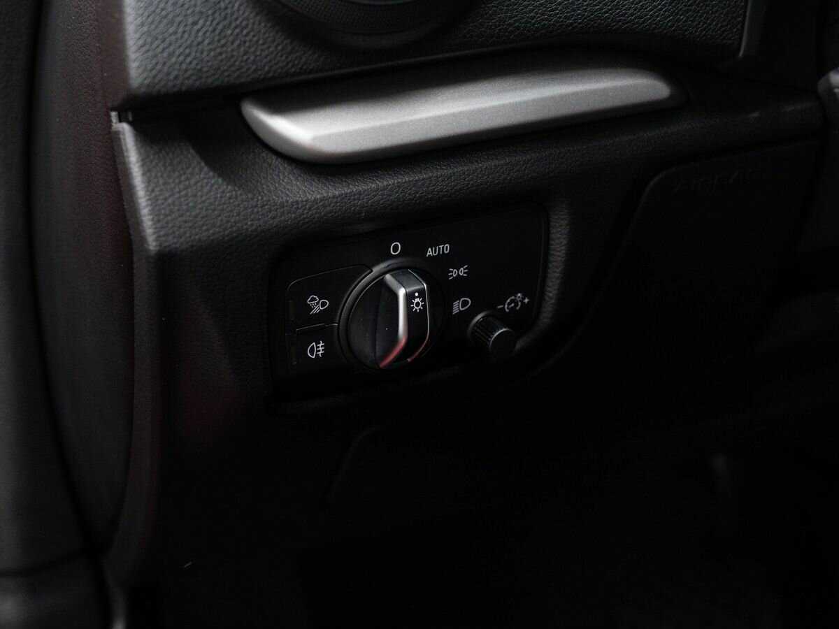 Audi A3 б/у, 2020, Роботизированная. Фото: #16