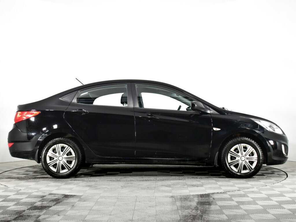 Hyundai Solaris б/у, 2012, Автоматическая. Фото: #1