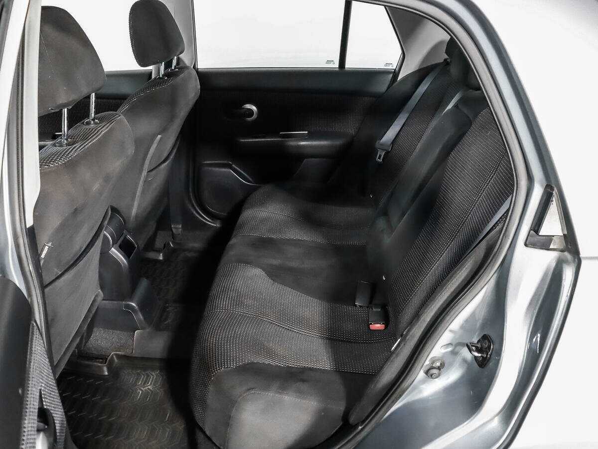 Nissan Tiida б/у, 2012, Механическая. Фото: #9