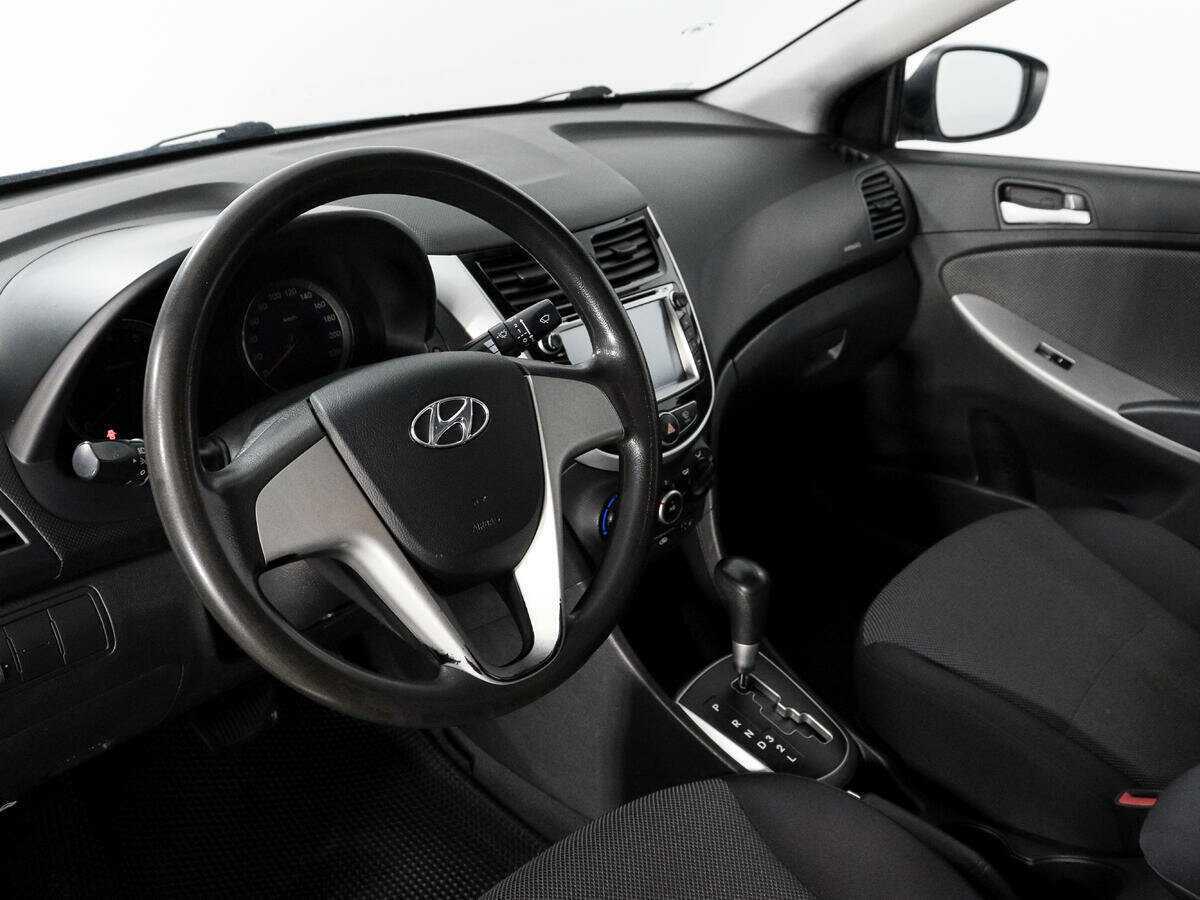 Hyundai Solaris б/у, 2013, Автоматическая. Фото: #8