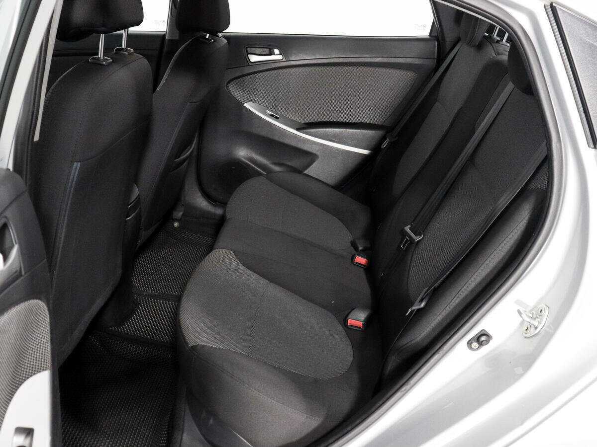 Hyundai Solaris б/у, 2013, Автоматическая. Фото: #9