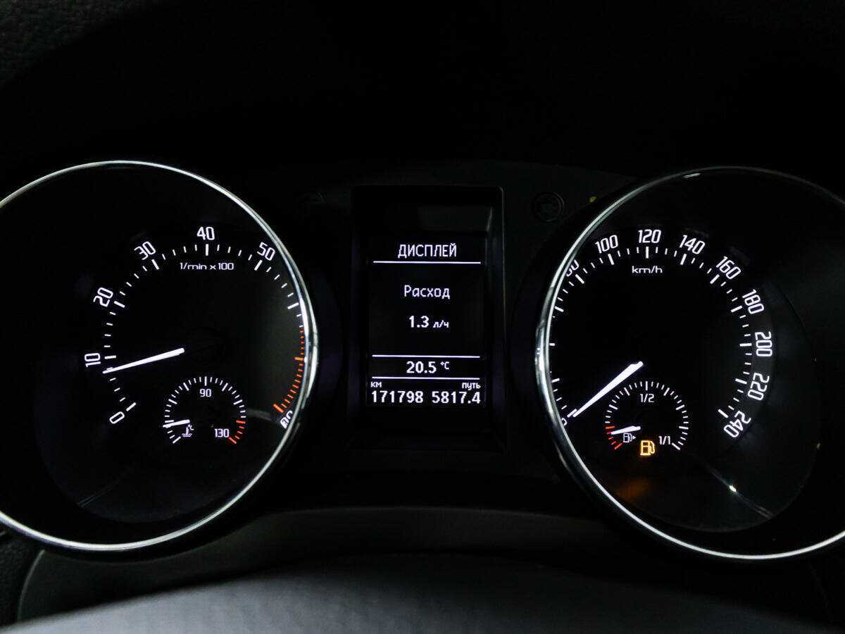 Шкода Йети б/у, 2015, Автоматическая. Фото: #11