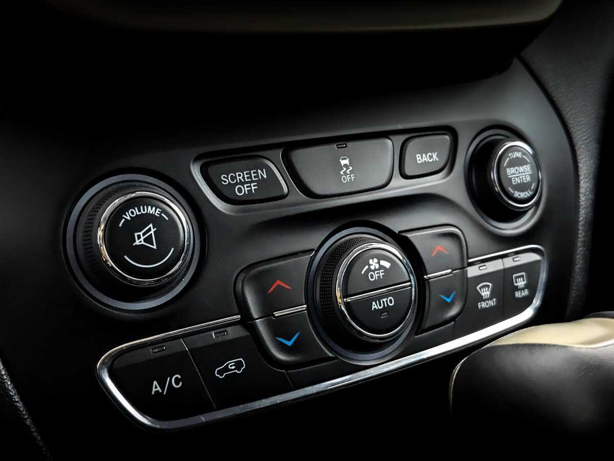 Jeep Cherokee б/у, 2014, Автоматическая. Фото: #23