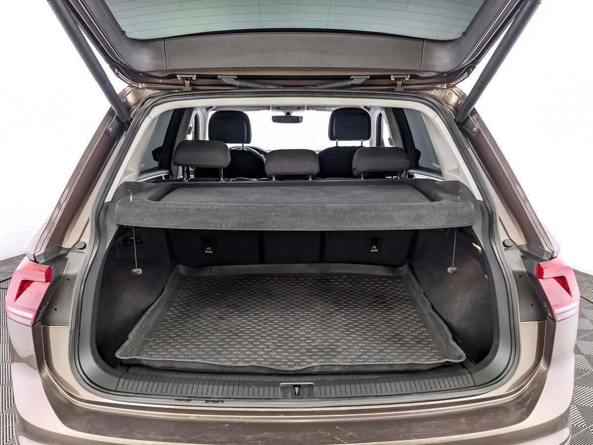 Volkswagen Tiguan б/у, 2017, Роботизированная. Фото: #9