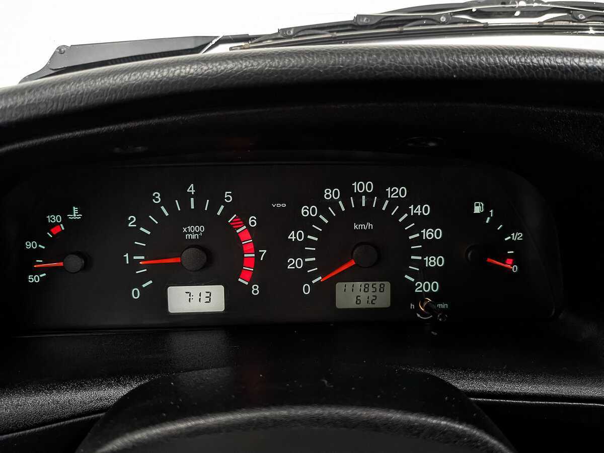 Chevrolet Niva б/у, 2015, Механическая. Фото: #14