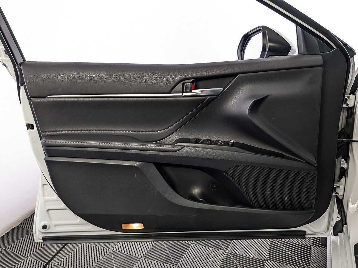 Toyota Camry б/у, 2021, Автоматическая. Фото: #18