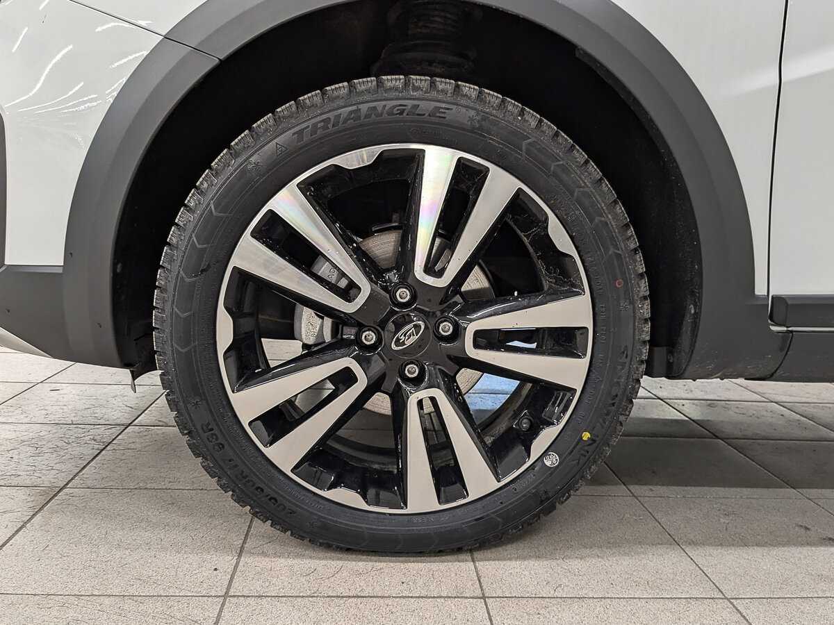 Лада (ВАЗ) Веста б/у, 2024, Механическая. Фото: #11