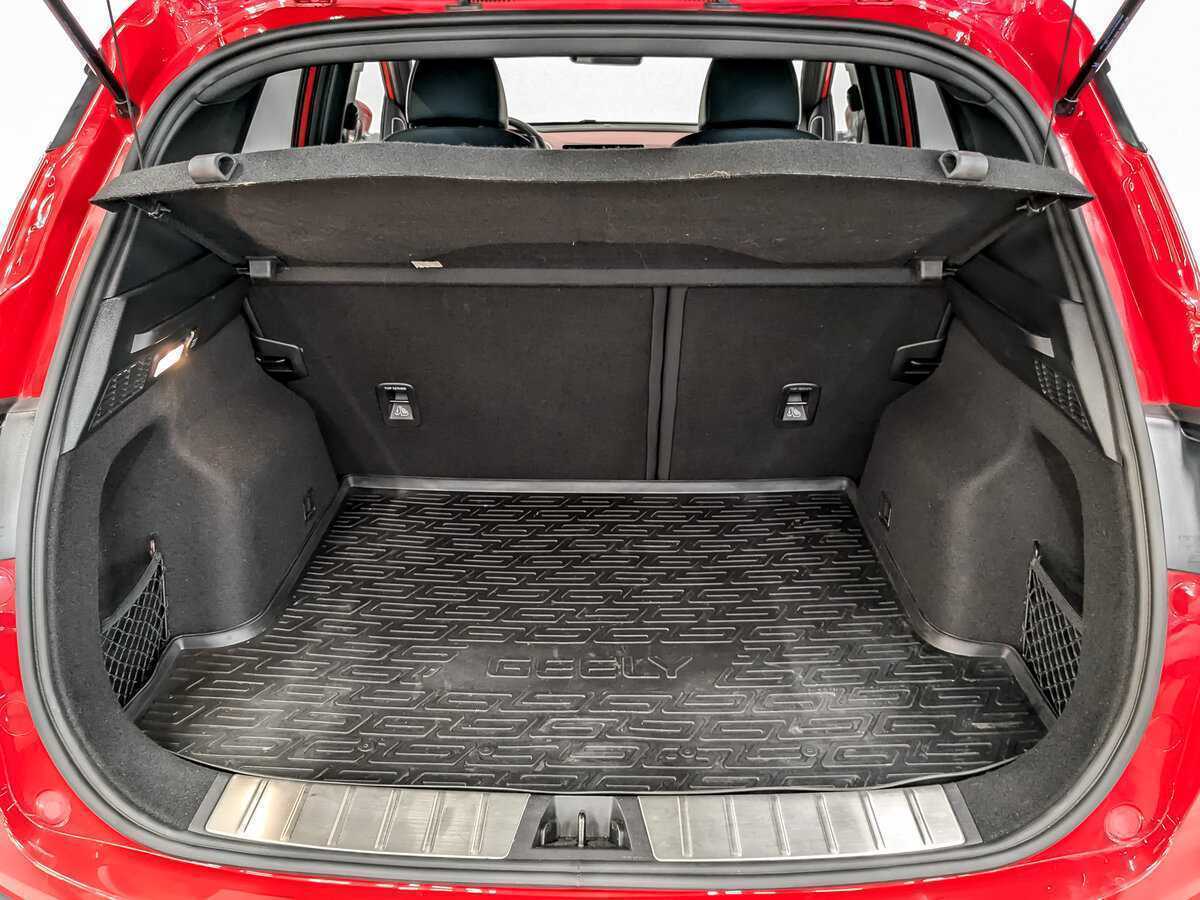 Geely Coolray б/у, 2022, Роботизированная. Фото: #9