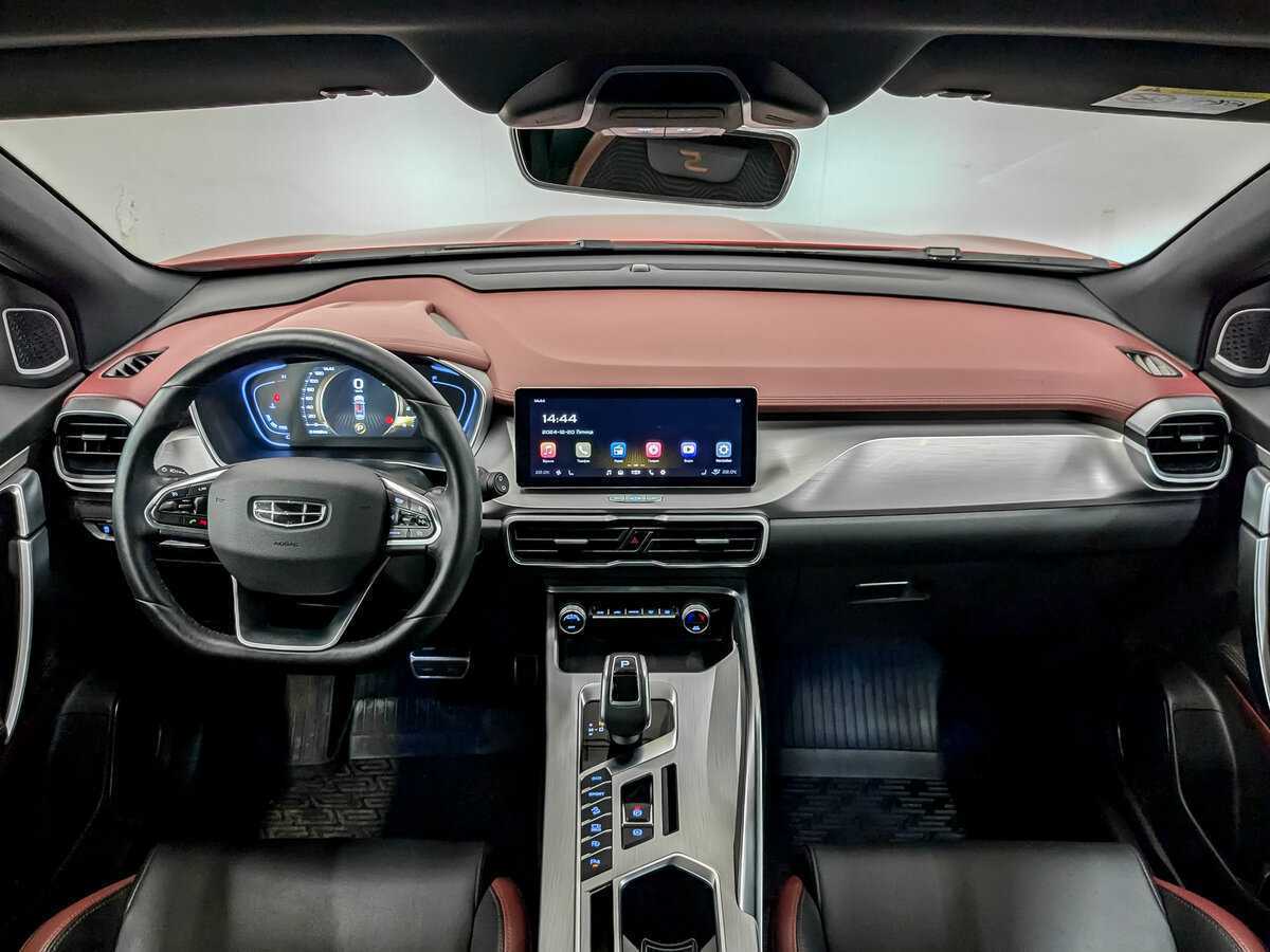 Geely Coolray б/у, 2022, Роботизированная. Фото: #13