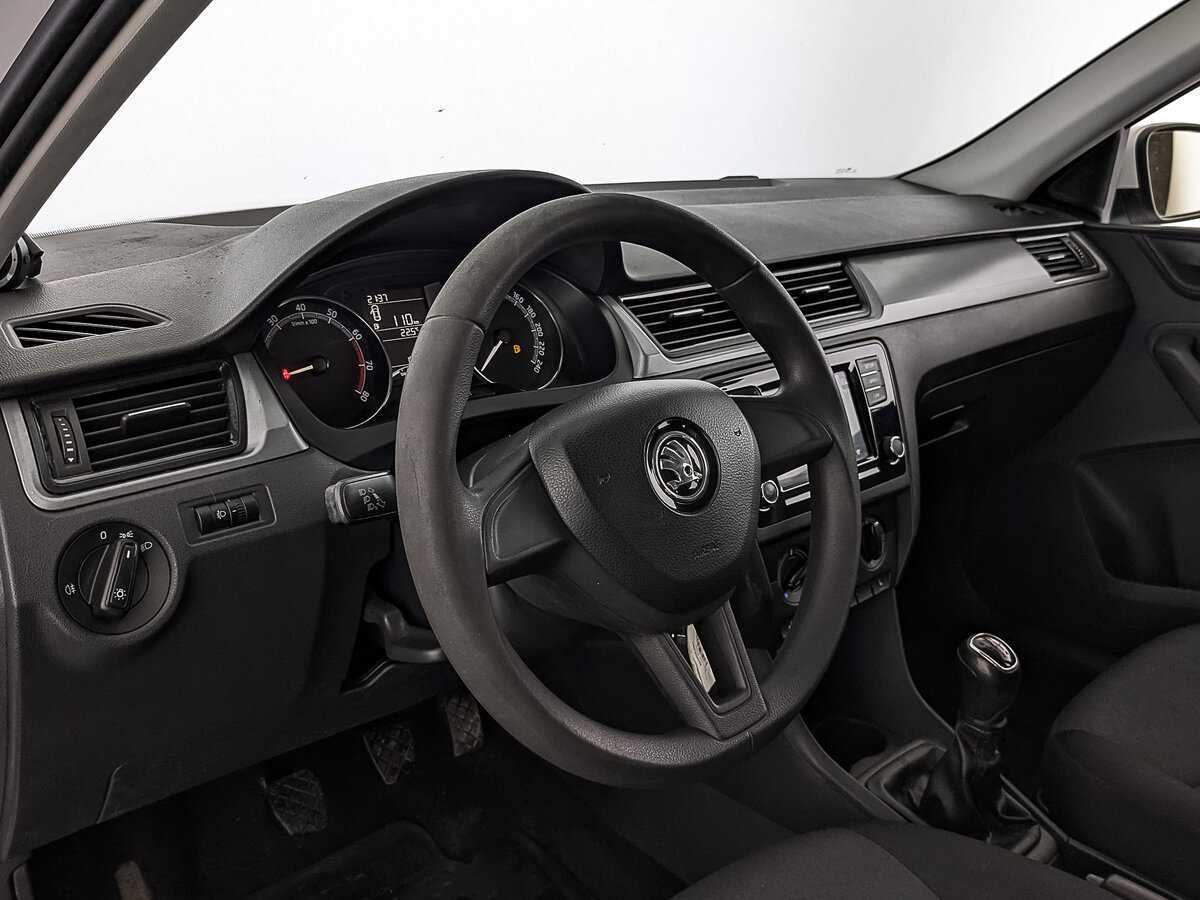 Skoda Rapid б/у, 2017, Механическая. Фото: #13
