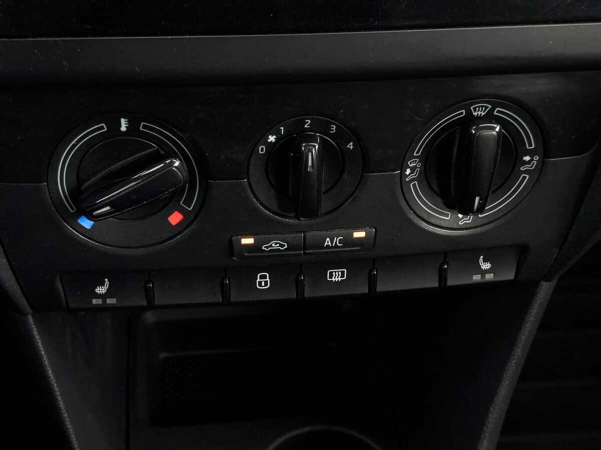 Skoda Rapid б/у, 2017, Механическая. Фото: #19