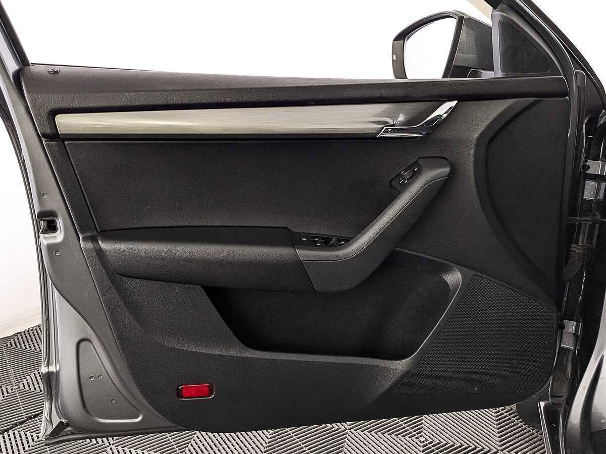 Шкода Октавия б/у, 2018, Роботизированная. Фото: #18