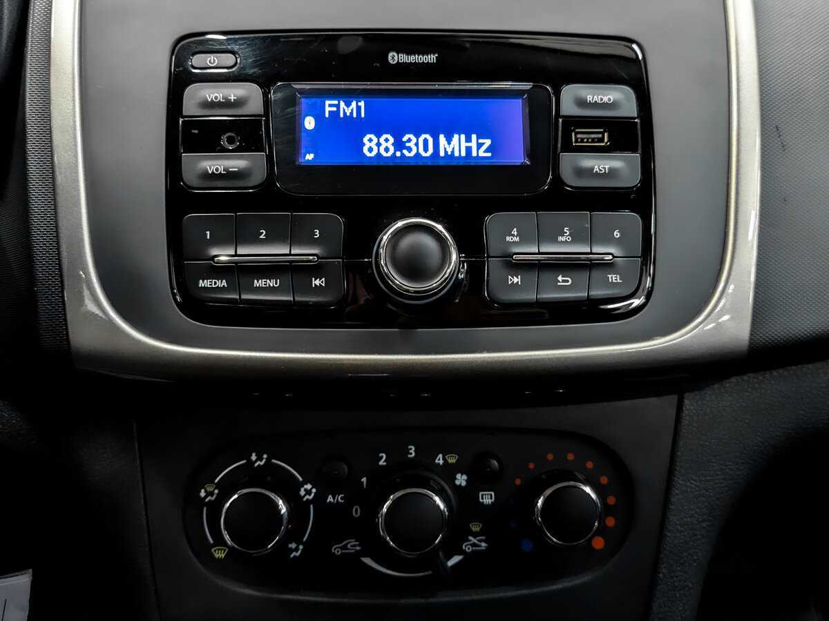 Рено Логан б/у, 2021, Механическая. Фото: #14