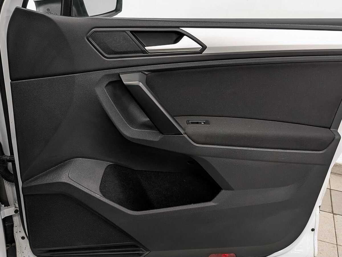 Volkswagen Tiguan б/у, 2021, Роботизированная. Фото: #23