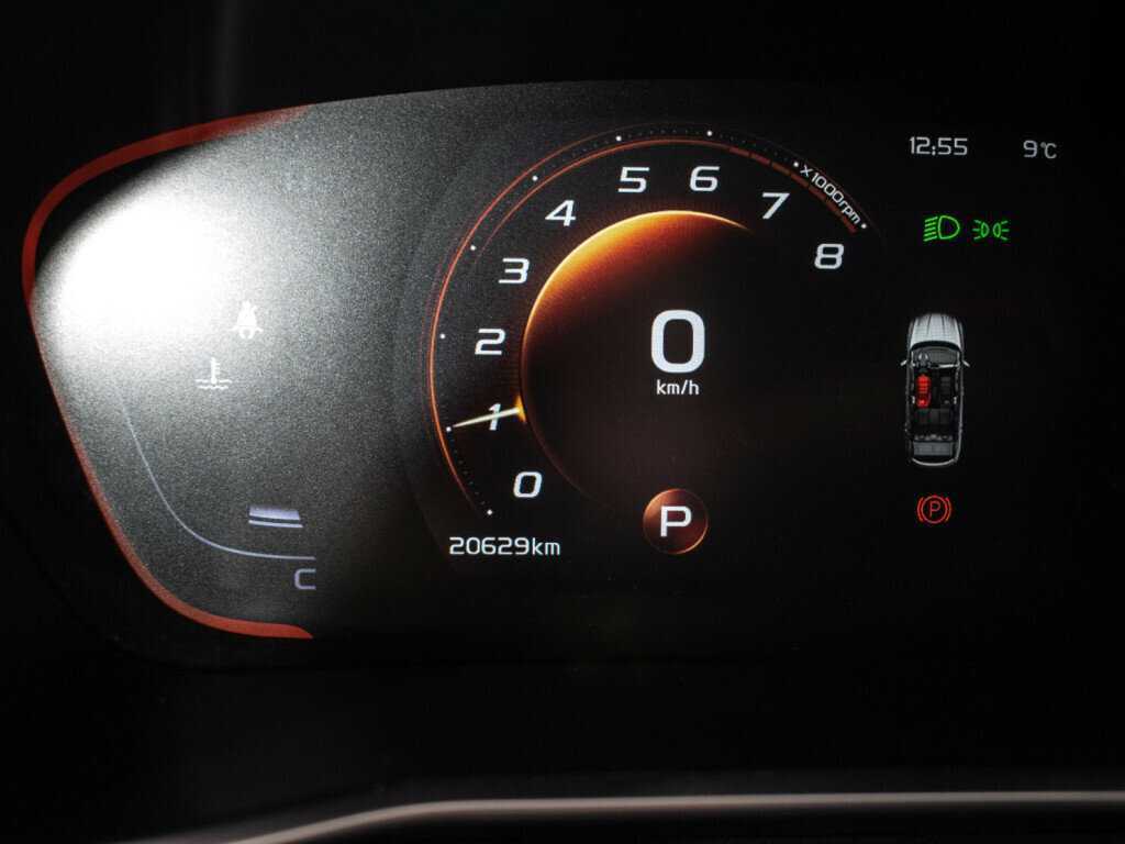 Geely Coolray б/у, 2022, Роботизированная. Фото: #11