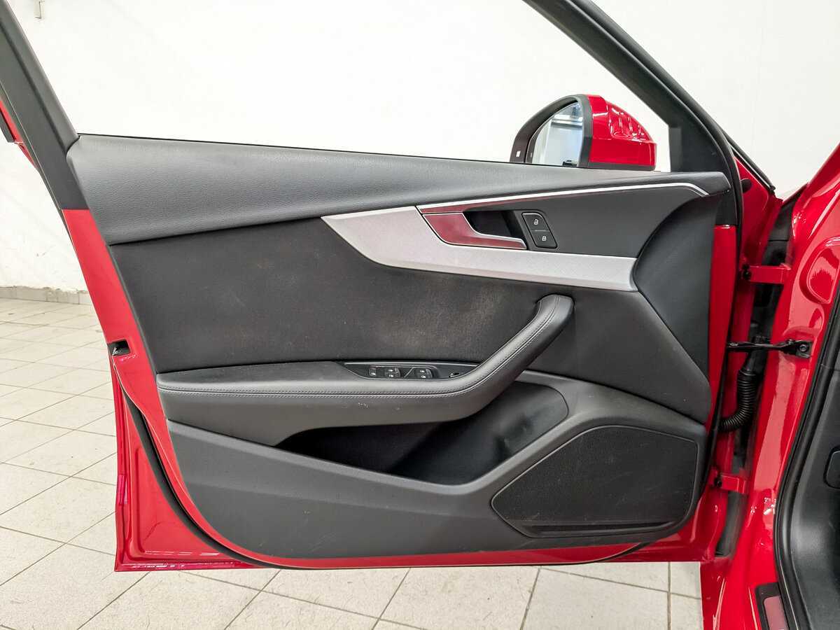 Audi A4 б/у, 2017, Роботизированная. Фото: #16