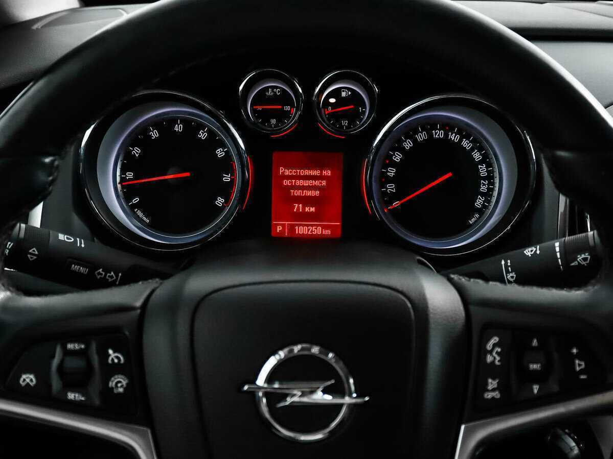 Opel Astra б/у, 2013, Автоматическая. Фото: #14