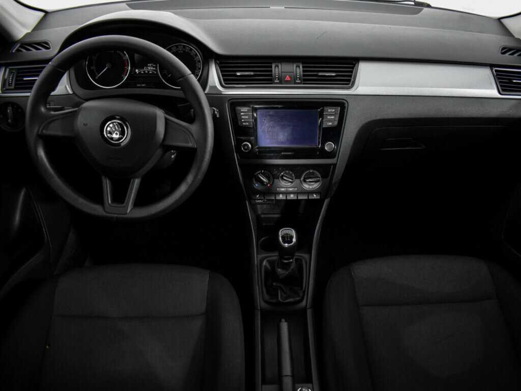 Skoda Rapid б/у, 2018, Механическая. Фото: #11