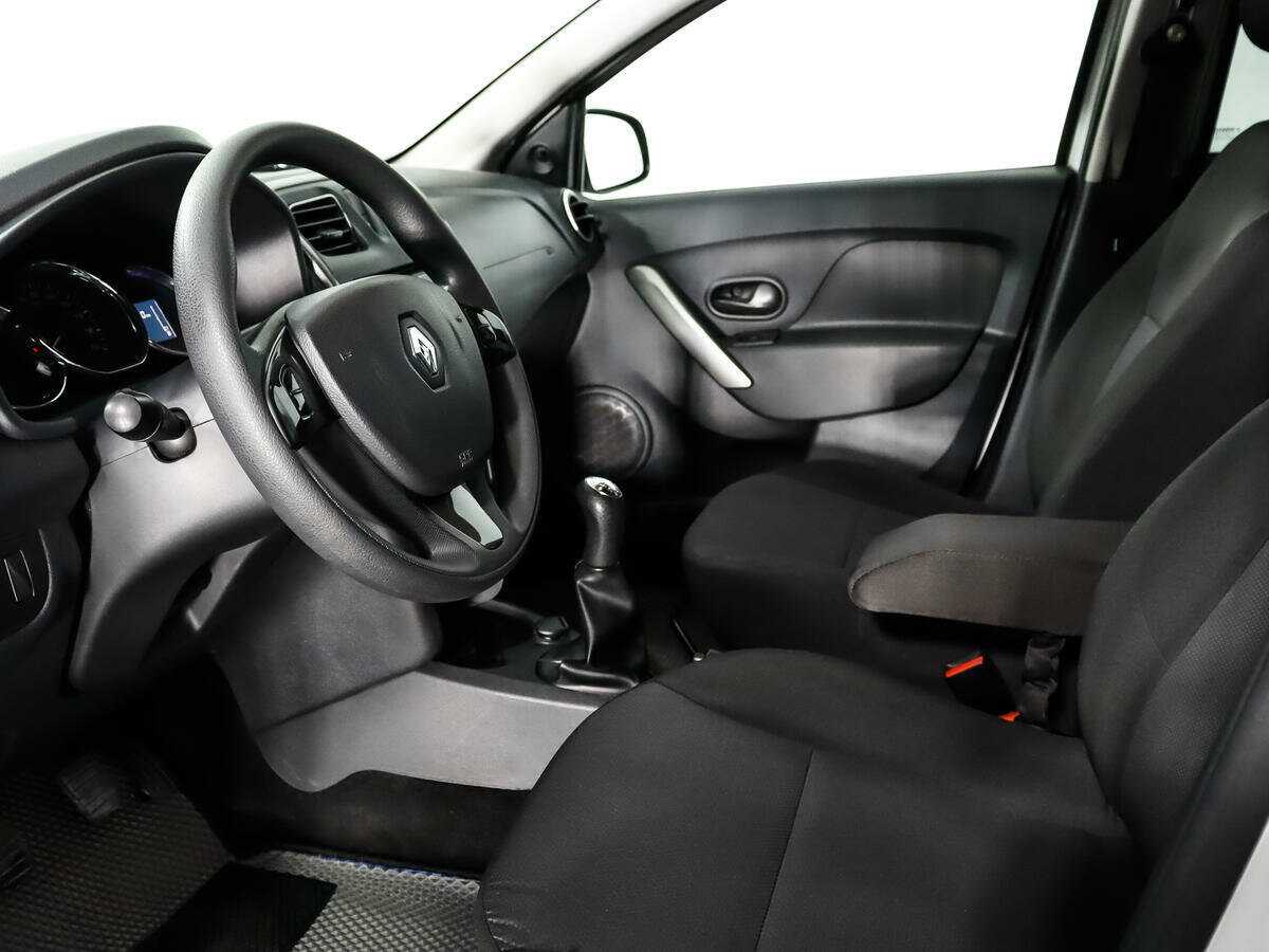 Рено Сандеро б/у, 2017, Механическая. Фото: #7