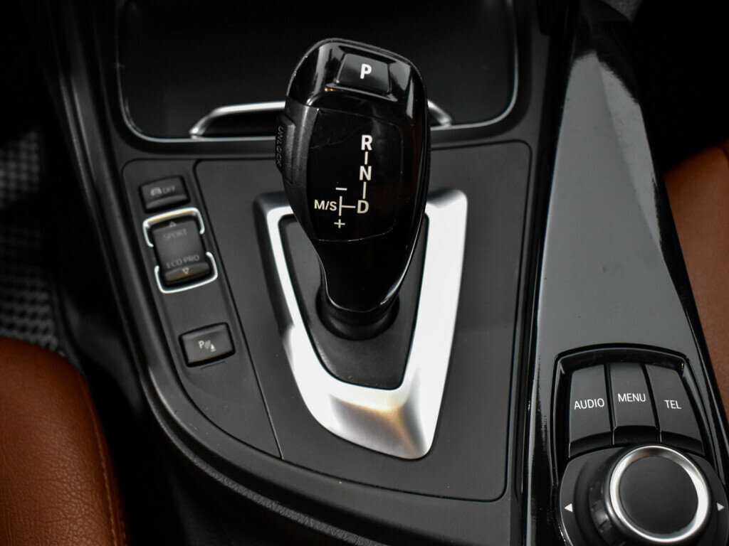 BMW 3 серии б/у, 2017, Автоматическая. Фото: #10