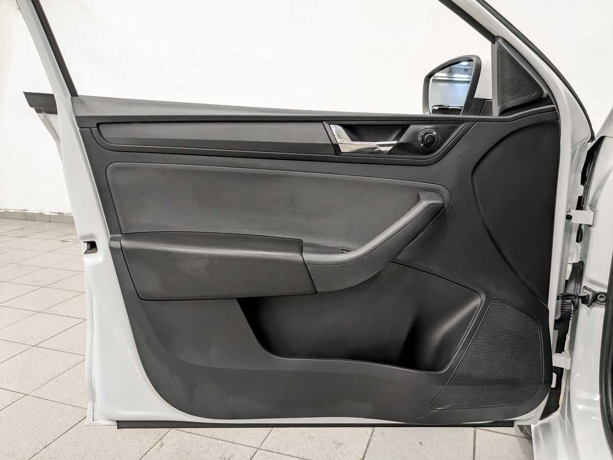 Шкода Рапид б/у, 2017, Механическая. Фото: #17