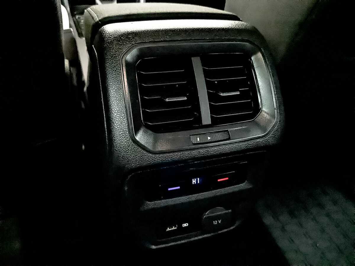 Volkswagen Tiguan б/у, 2020, Роботизированная. Фото: #29