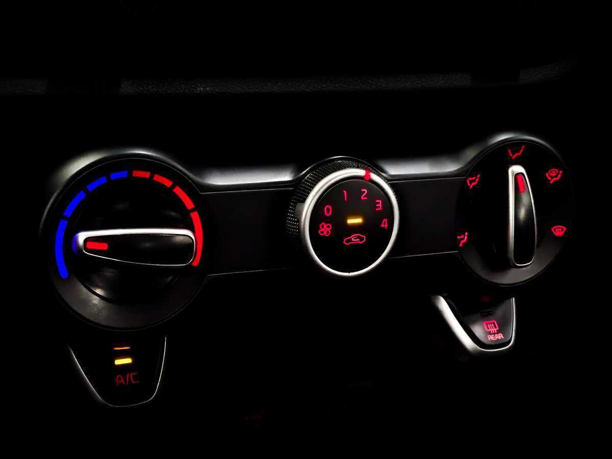 Kia Rio б/у, 2020, Автоматическая. Фото: #22