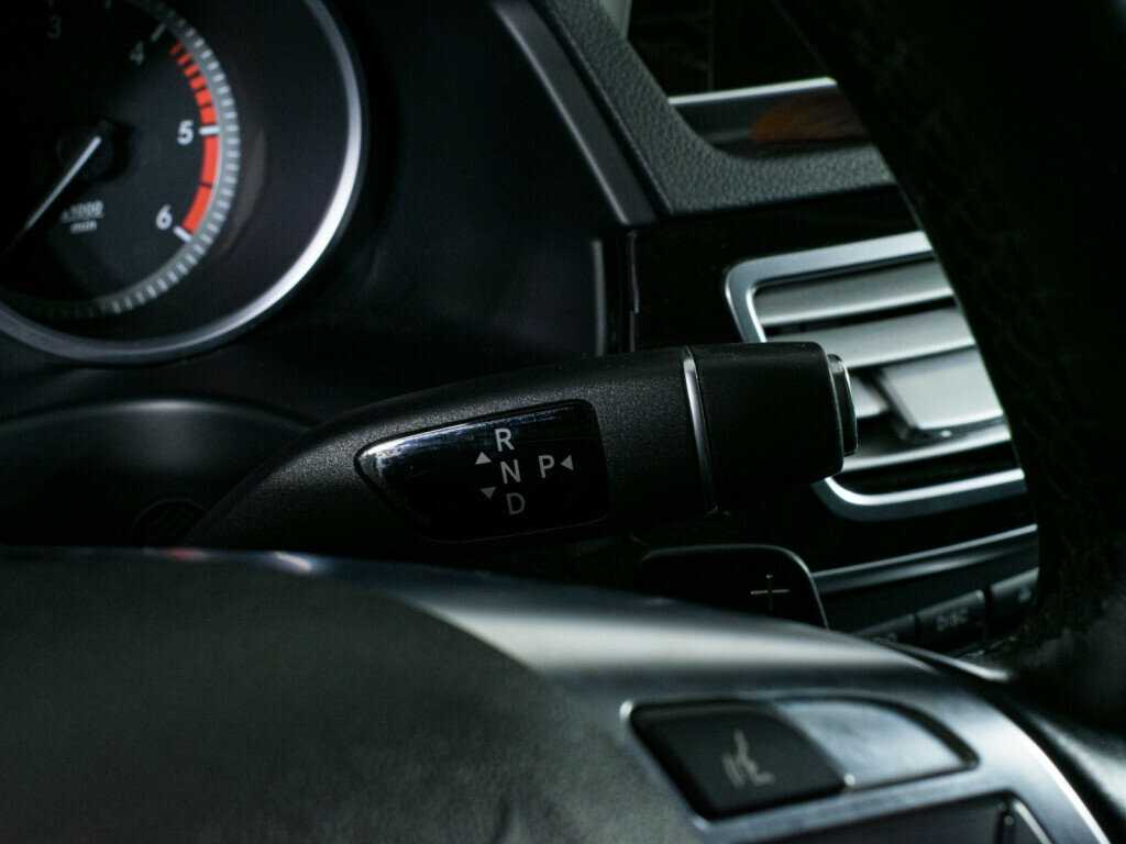 Mercedes-Benz E-Класс б/у, 2014, Автоматическая. Фото: #13