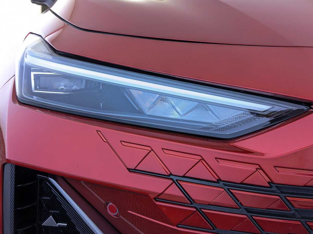 Changan UNI-V б/у, 2024, Роботизированная. Фото: #10